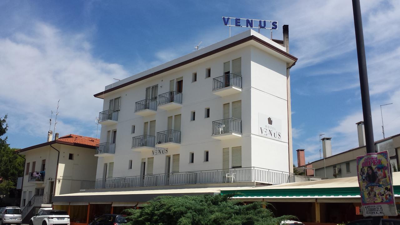 Venus Best Price Hotel Caorle Exterior photo