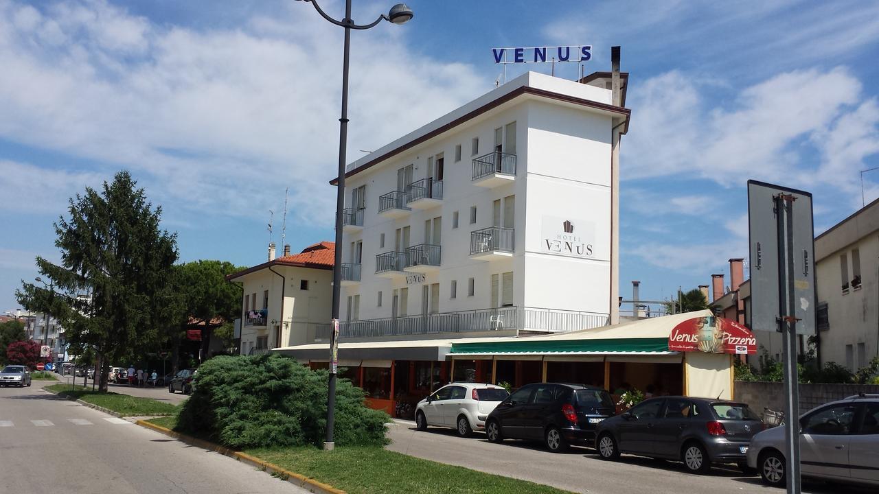 Venus Best Price Hotel Caorle Exterior photo