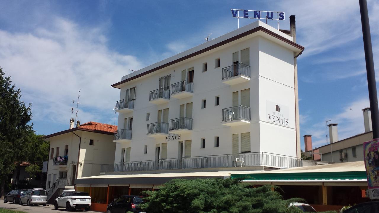 Venus Best Price Hotel Caorle Exterior photo